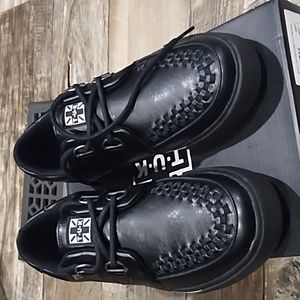 T.U.K. US men's sz 9